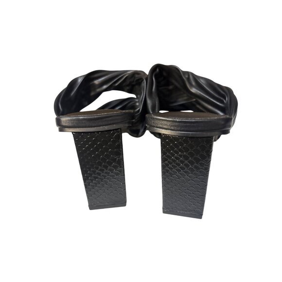 Coconuts By Matisse Black Heeled Sandals Size 10M With Woven Strap Design & Text - Picture 5 of 7